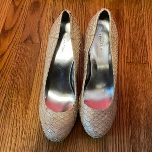 Calvin Klein beige snakeskin pumps 8.5